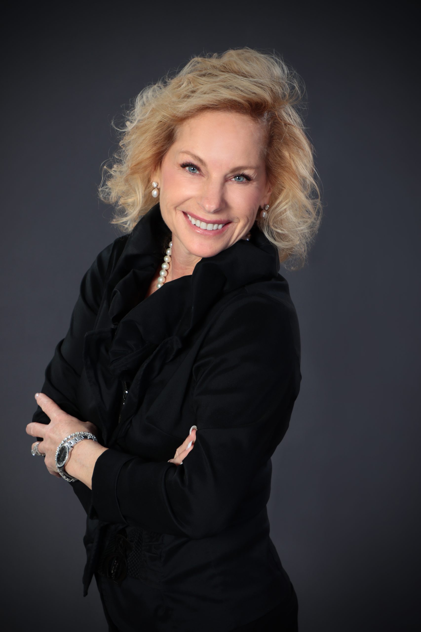 Lynda Pohl Sibcy Cline Realtor© Serving the Greater